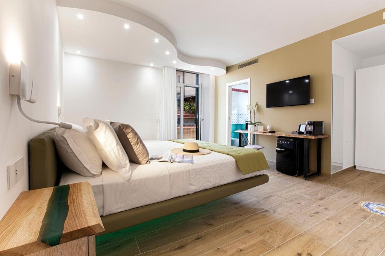 Yourhome - Lidia Rooms & Suites Sorrento Esterno foto