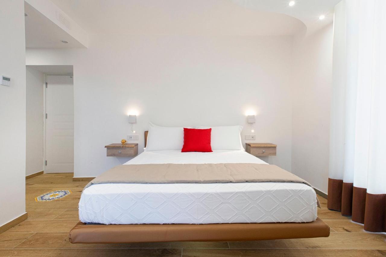Yourhome - Lidia Rooms & Suites Sorrento Esterno foto